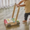 הליכון עגלת קוביות עץ Plan Toys