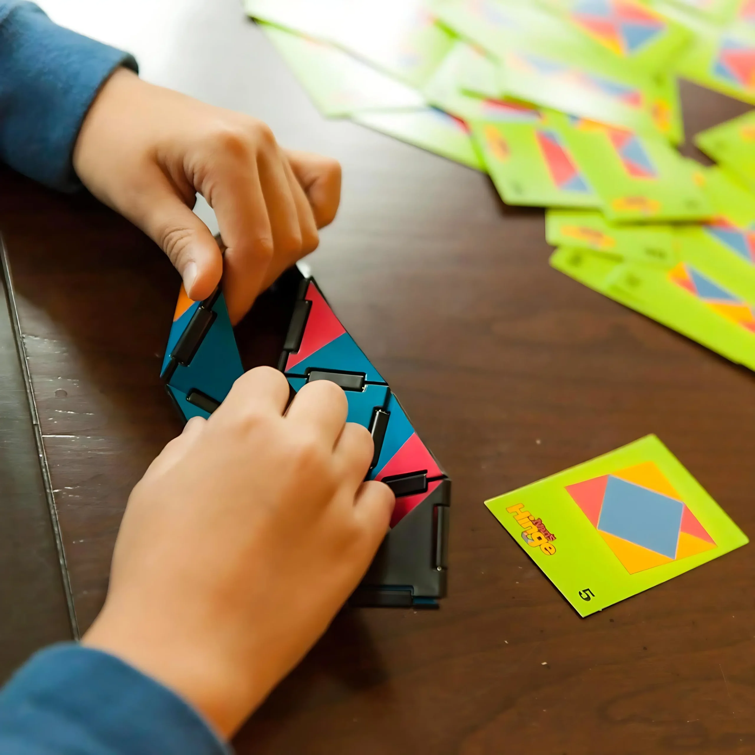 משחק מחשבתי איוון הגאון Fat Brain Toys