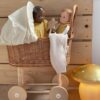 עגלה לבובה נצרים Eggshel עם שמיכה - EGMONT Egmont Toys