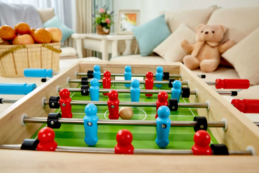 משחק כדורגל שולחן והוקי קרח Pintoy