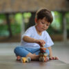 קוביות אבני איזון גיאומטריות מעץ Plan Toys