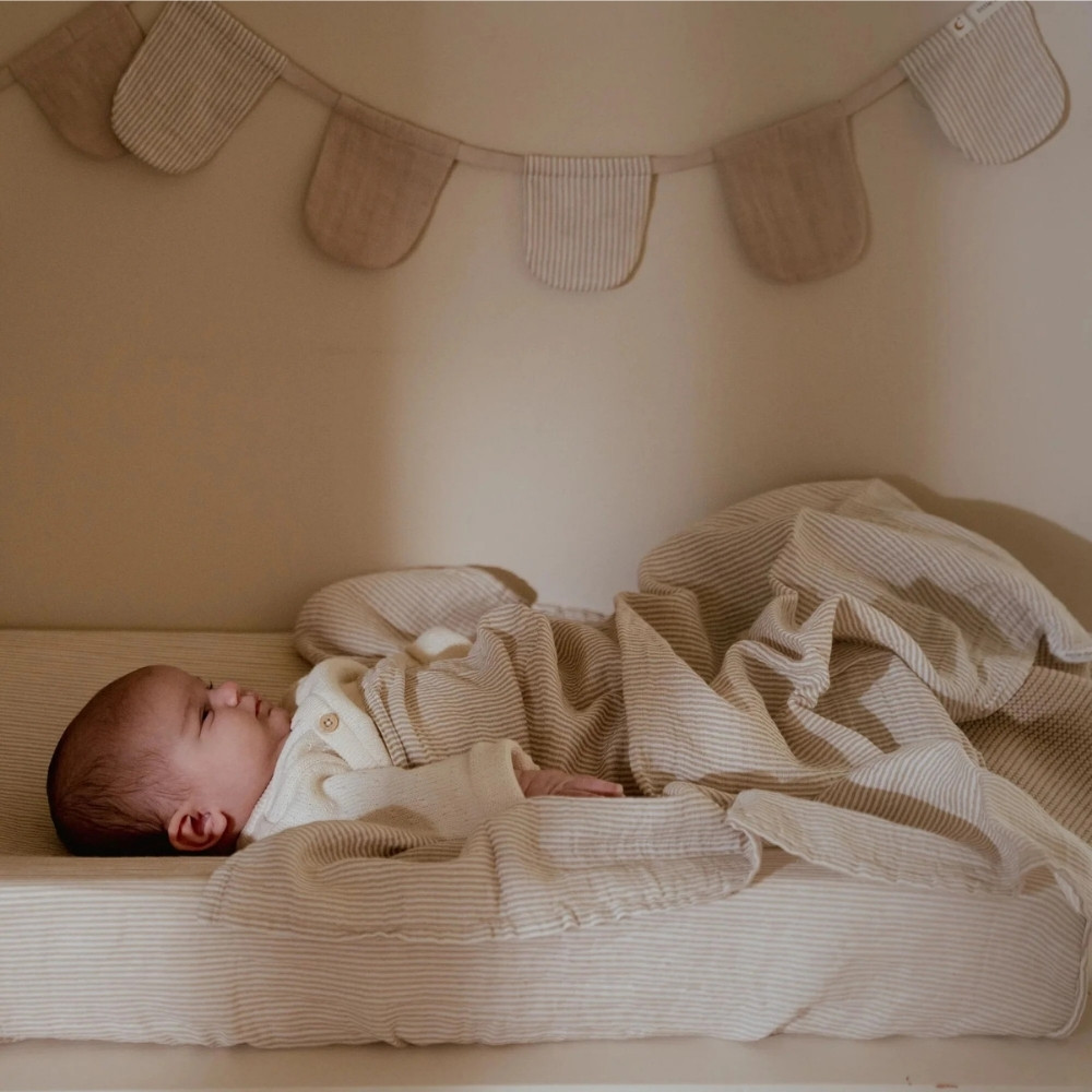חיתול טטרה Swaddle 120X120 - בז' פסים Little Dutch