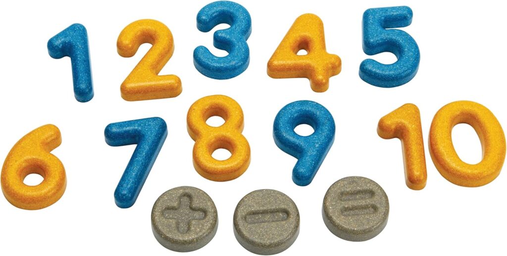 ערכת מספרים וסימנים מעץ Plan Toys