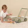 עגלת קוביות מעץ 'החווה הקטנה' Little Dutch