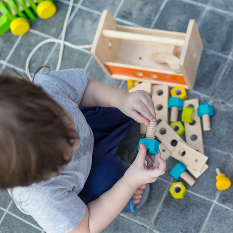 ארגז כלי עבודה מעץ רובוט Plan Toys