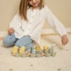 רכבת השחלות מעץ 'אפרוחים' Little Dutch