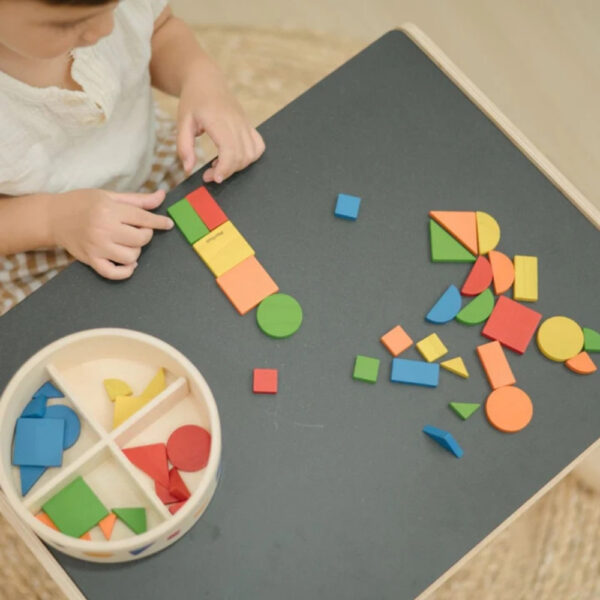 קופסת מוזאיקה מונטסורי Plan Toys