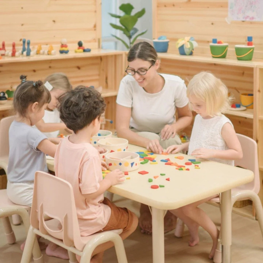 קופסת מוזאיקה מונטסורי Plan Toys